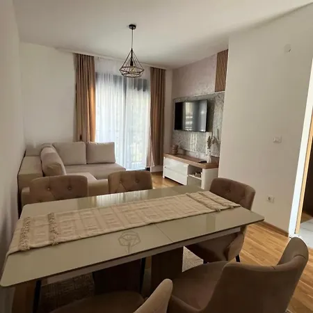 Apartment Panorama Tornik P6 *